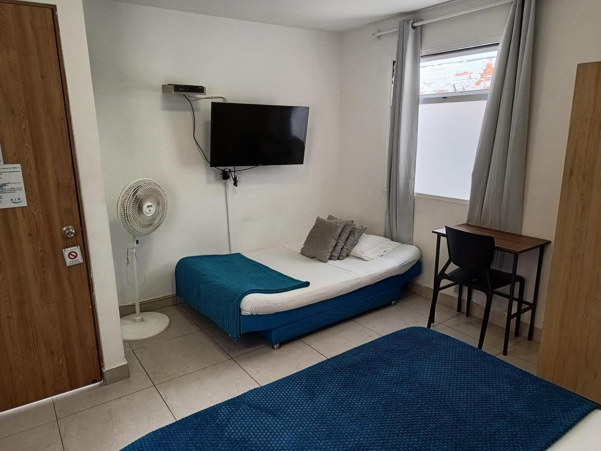 Air Guest House Μεντεγίν Εξωτερικό φωτογραφία