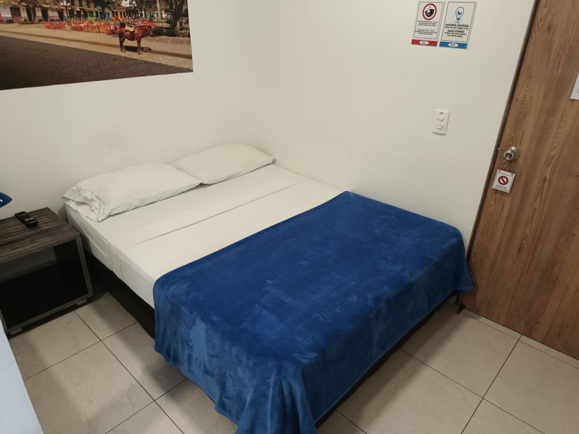 Air Guest House Μεντεγίν Εξωτερικό φωτογραφία