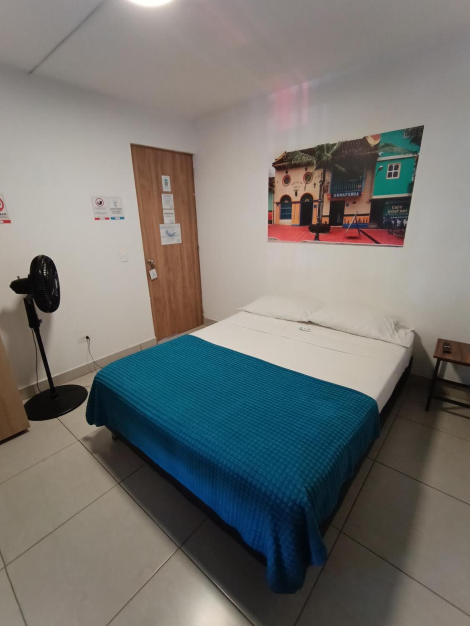 Air Guest House Μεντεγίν Εξωτερικό φωτογραφία
