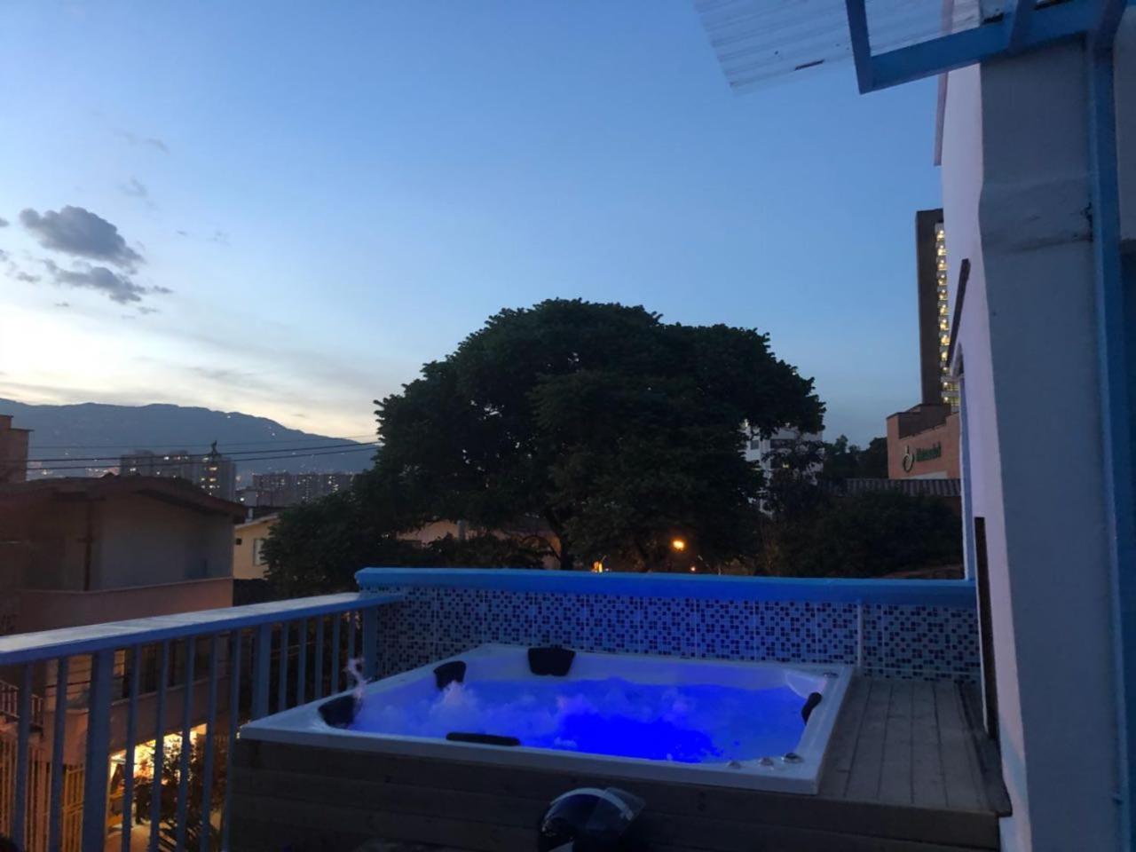 Air Guest House Μεντεγίν Εξωτερικό φωτογραφία