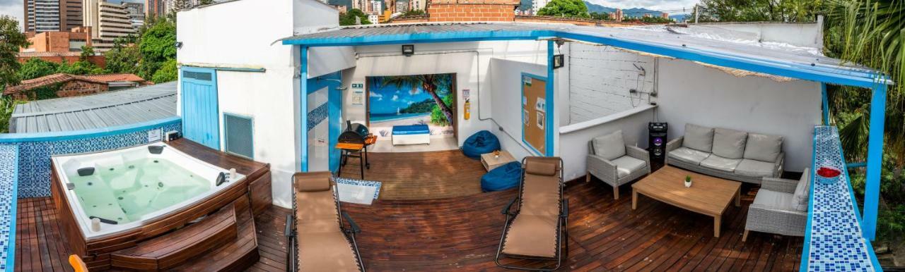 Air Guest House Μεντεγίν Εξωτερικό φωτογραφία
